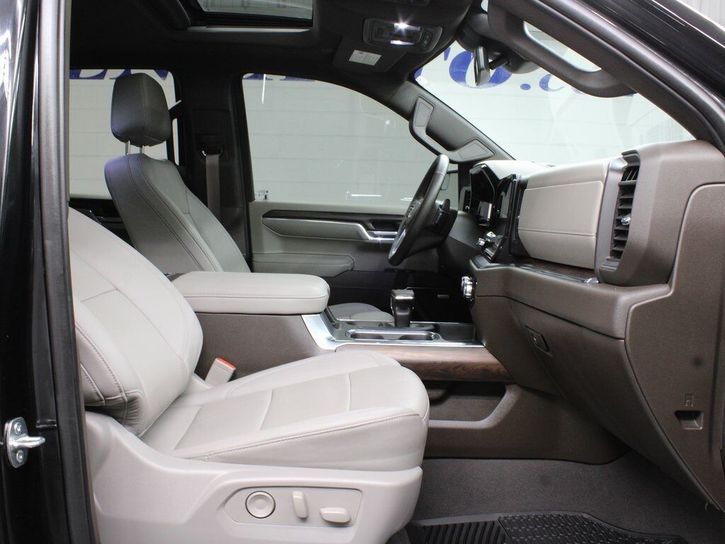 2024 GMC Sierra 1500 4x4 Crew Cab SLT Fond du Lac WI