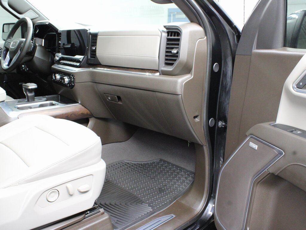 2024 GMC Sierra 1500 4x4 Crew Cab SLT Fond du Lac WI
