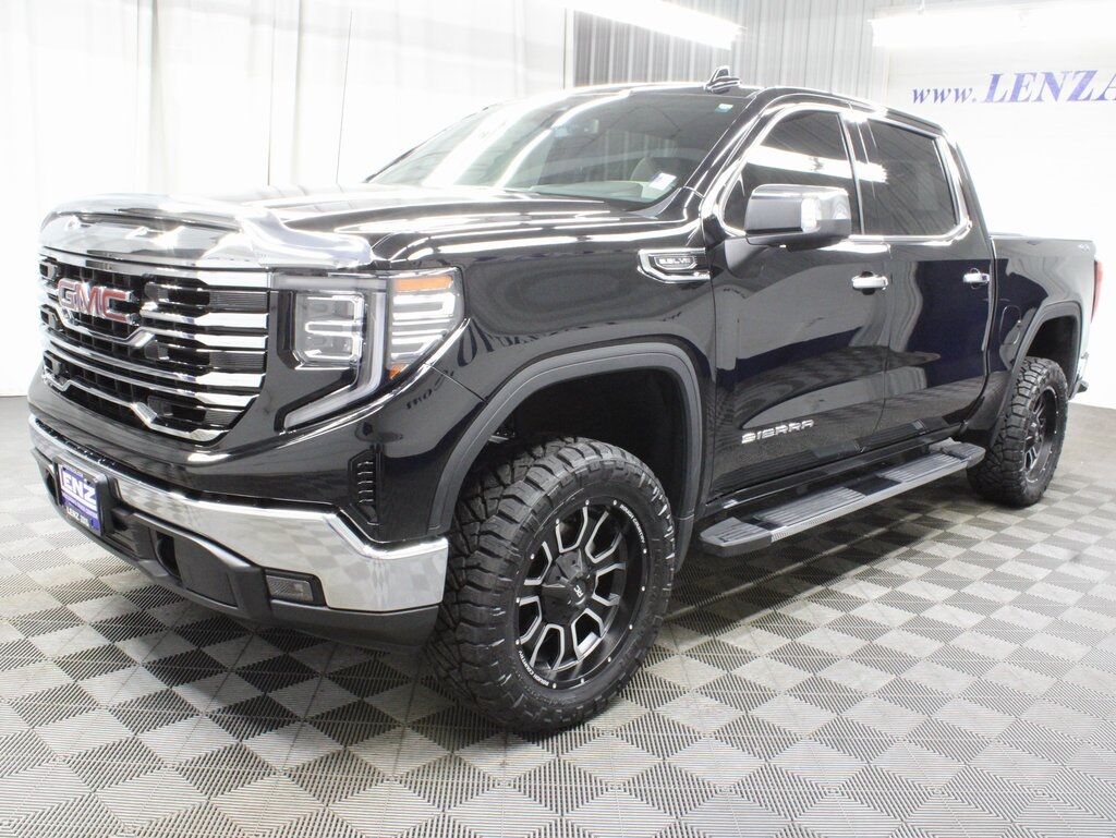 2024 GMC Sierra 1500 4x4 Crew Cab SLT Fond du Lac WI