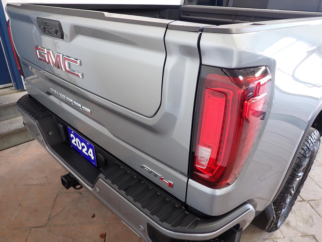 2024 GMC Sierra 1500 AT4 4WD CREW CAB 5'6 BOX BUCKET SEATS *DIESEL* LEATHER Listowel ON