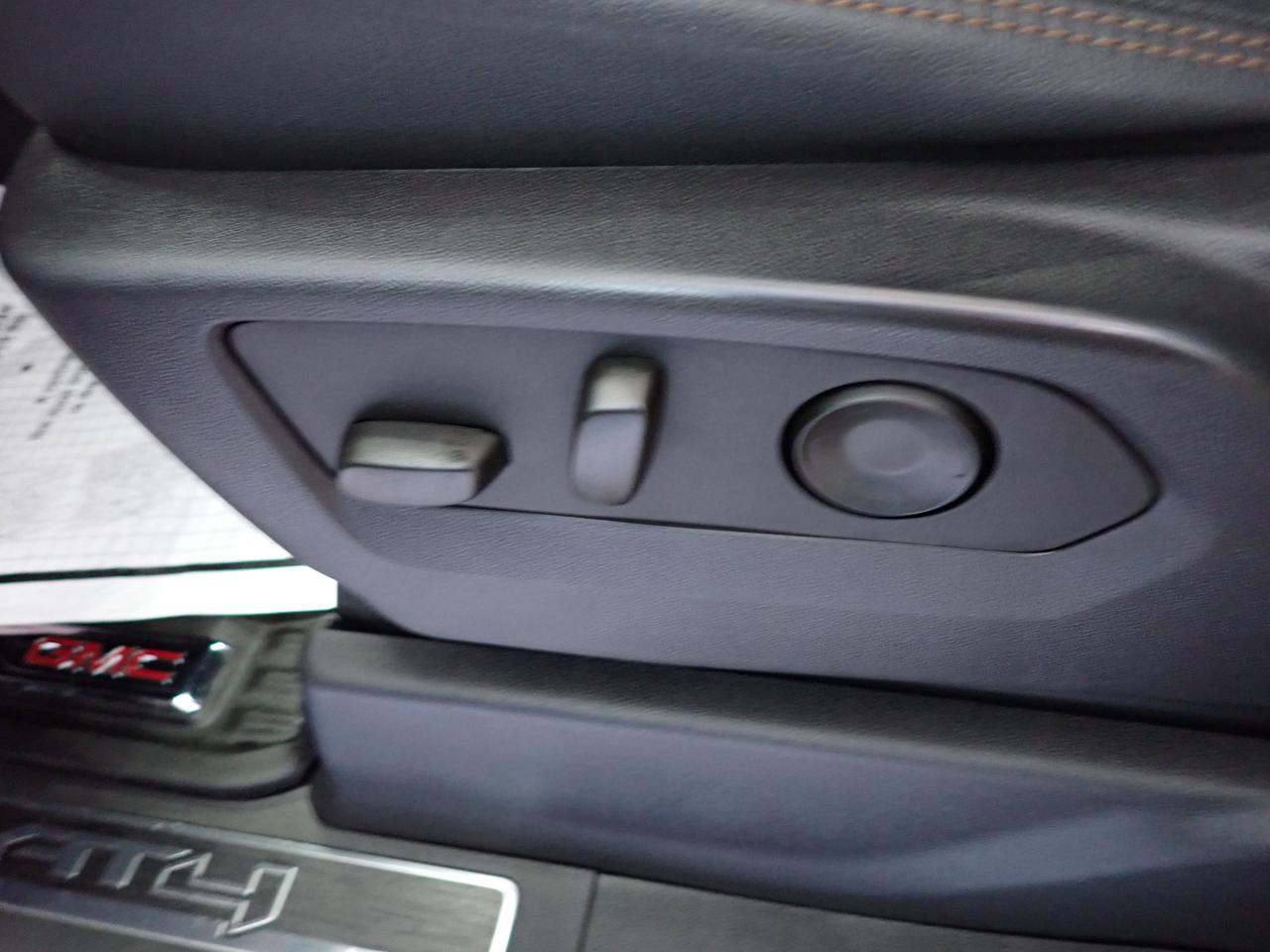 2024 GMC Sierra 1500 AT4 4WD CREW CAB *DIESEL* LEATHER Listowel ON