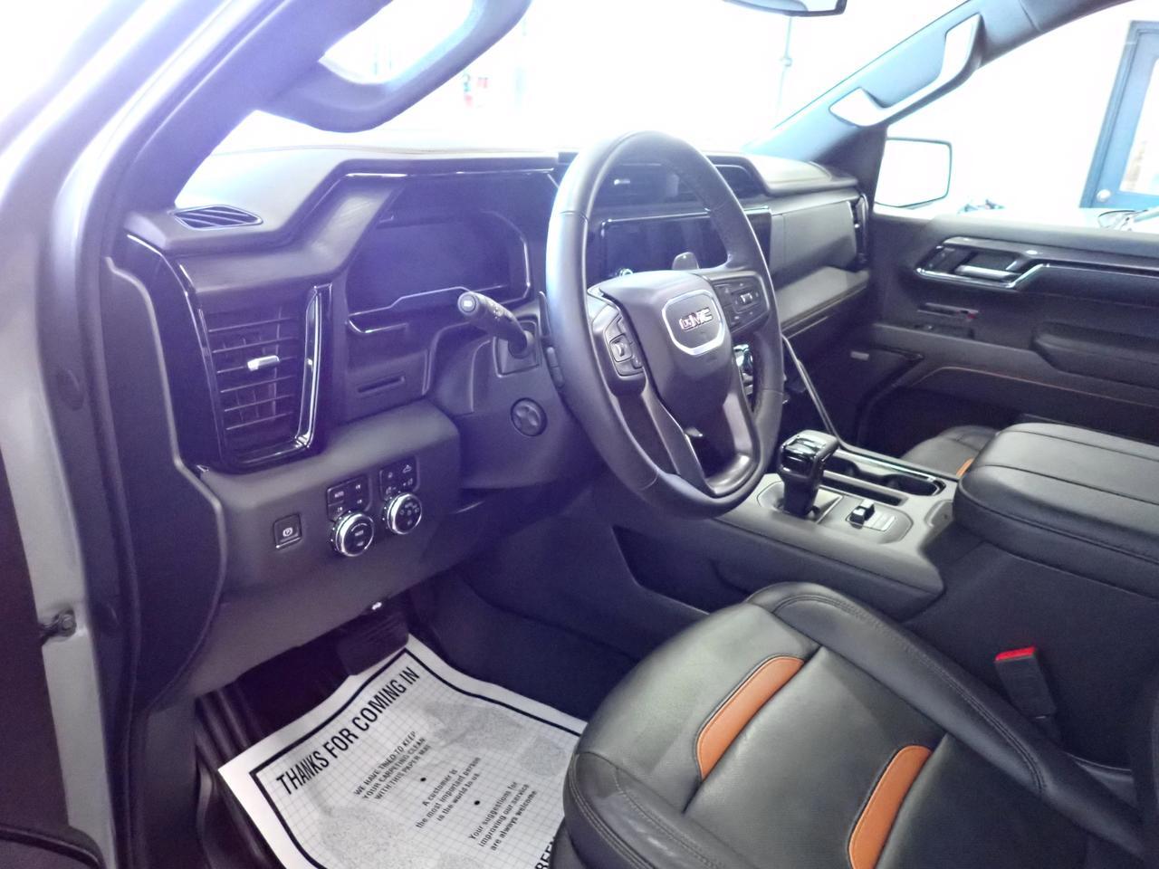 2024 GMC Sierra 1500 AT4 4WD CREW CAB *DIESEL* LEATHER Listowel ON
