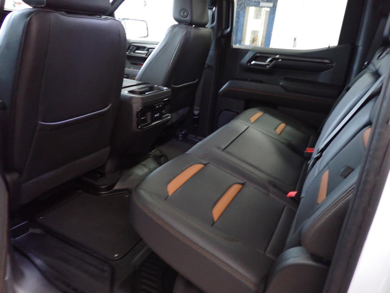 2024 GMC Sierra 1500 AT4 4WD CREW CAB *DIESEL* SUNROOF LEATHER Listowel ON