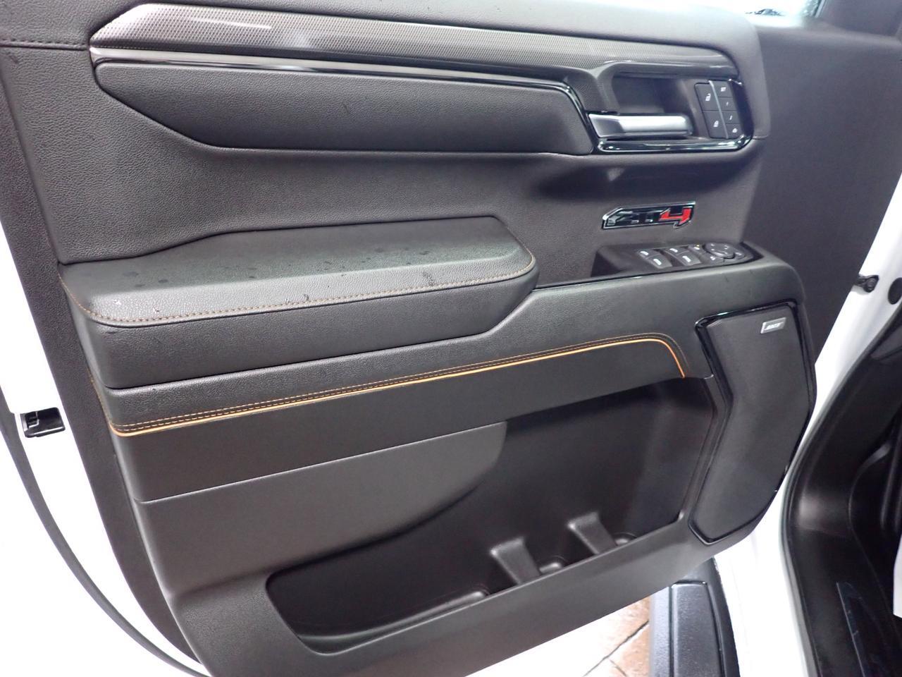 2024 GMC Sierra 1500 AT4 4WD CREW CAB *DIESEL* SUNROOF LEATHER Listowel ON