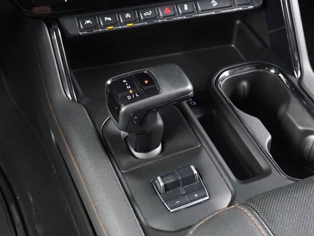 2024 GMC Sierra 1500 AT4 4WD *TECHNOLOGY PKG, HEADS-UP DISPLAY, NAVIGATION, ADAPTIVE CRUISE, SAFETY ALERTS, 360 VIEW CAMERAS, LEATHER, CLIMATE SEATS, HTD STEERING, REMOTE START, BOSE, WIRELESS CHARGING, ANDROID & APPLE Round Rock TX