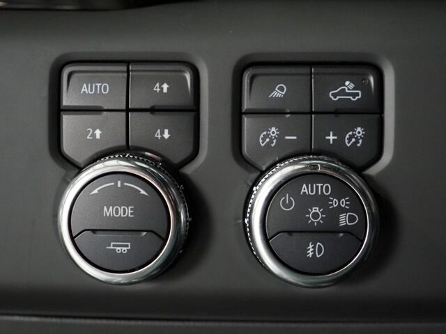 2024 GMC Sierra 1500 AT4 4WD *TECHNOLOGY PKG, HEADS-UP DISPLAY, NAVIGATION, ADAPTIVE CRUISE, SAFETY ALERTS, 360 VIEW CAMERAS, LEATHER, CLIMATE SEATS, HTD STEERING, REMOTE START, BOSE, WIRELESS CHARGING, ANDROID & APPLE Round Rock TX