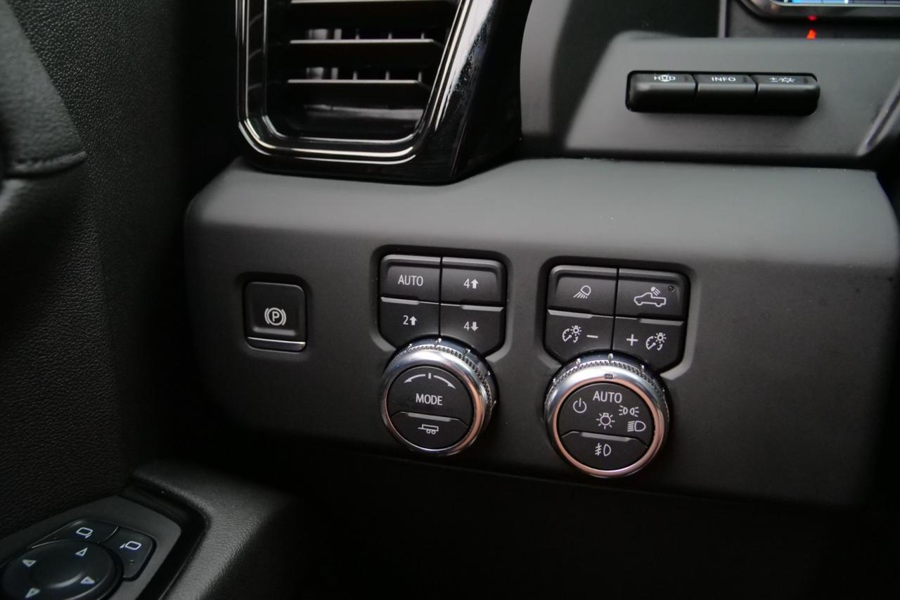 2024 GMC Sierra 1500 AT4 4X4 / Duramax Diesel / Technology Package! High Point NC