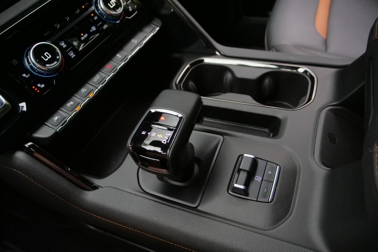 2024 GMC Sierra 1500 AT4 4X4 / Duramax Diesel / Technology Package! High Point NC