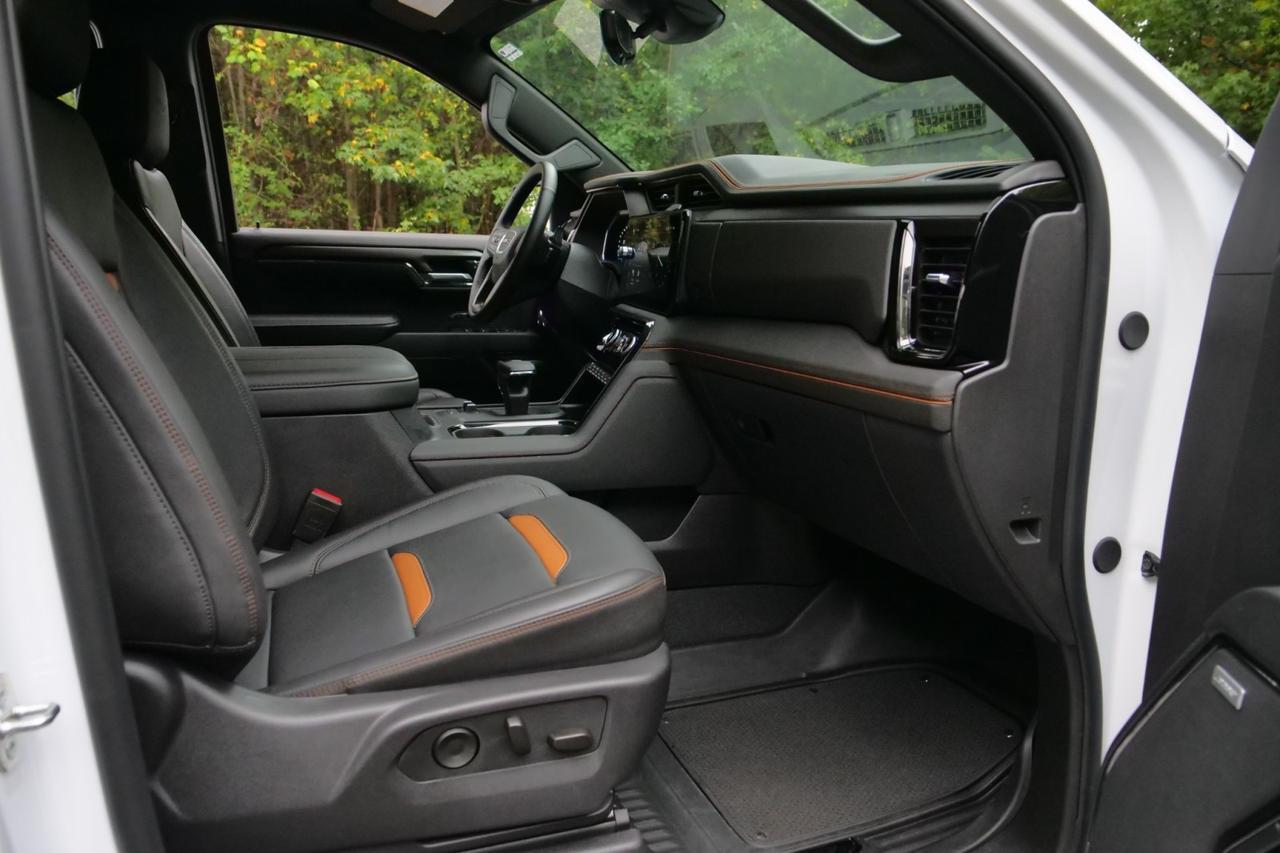 2024 GMC Sierra 1500 AT4 4X4 / Duramax Diesel / Technology Package! High Point NC