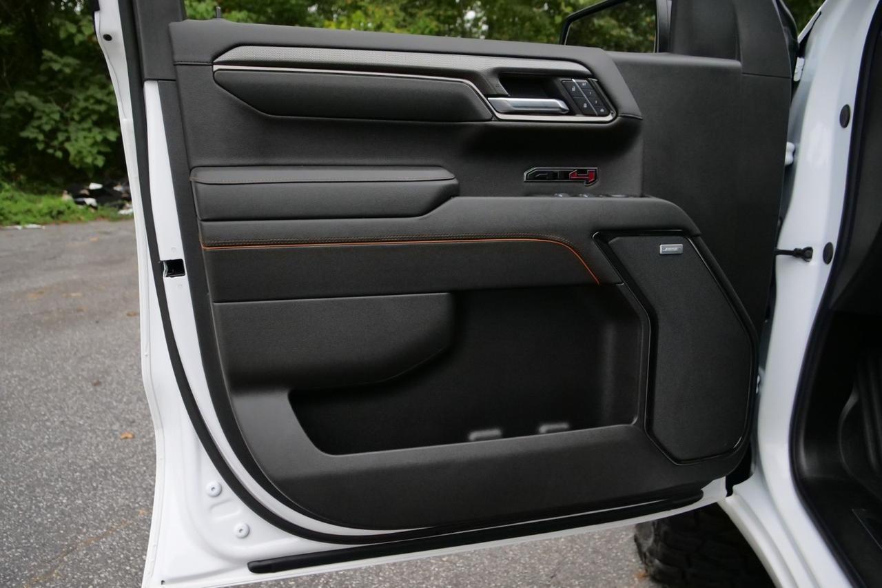 2024 GMC Sierra 1500 AT4 4X4 / Duramax Diesel / Technology Package! High Point NC