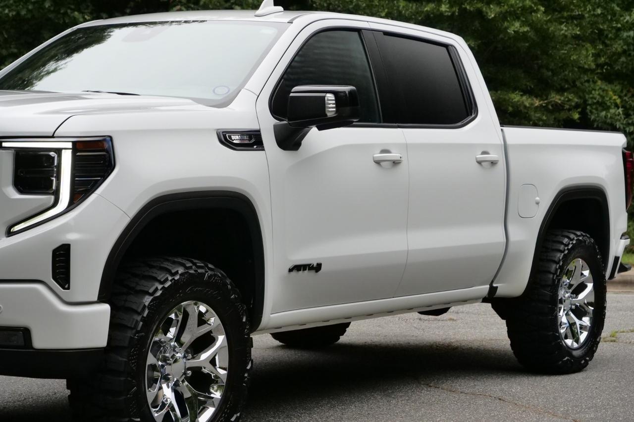 2024 GMC Sierra 1500 AT4 4X4 / Duramax Diesel / Technology Package! High Point NC