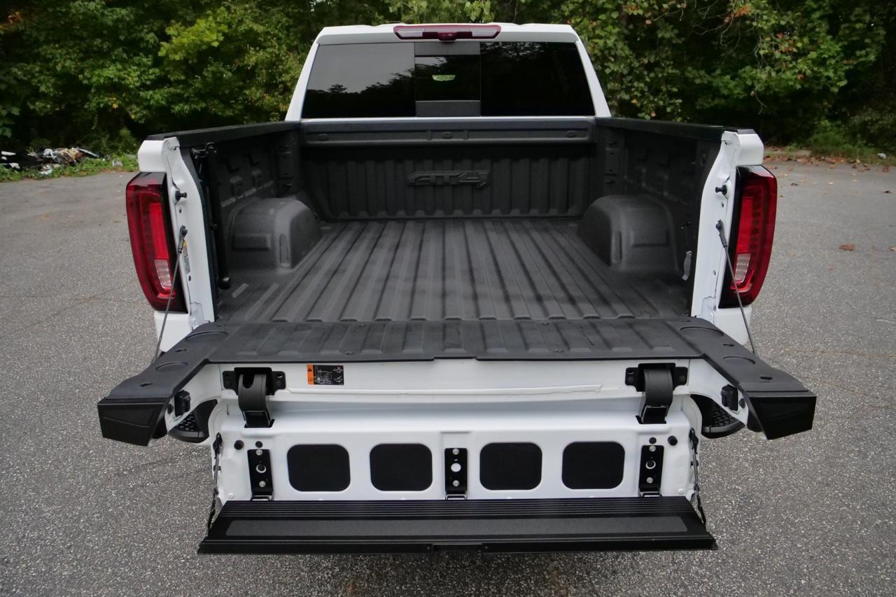 2024 GMC Sierra 1500 AT4 4X4 / Duramax Diesel / Technology Package! High Point NC
