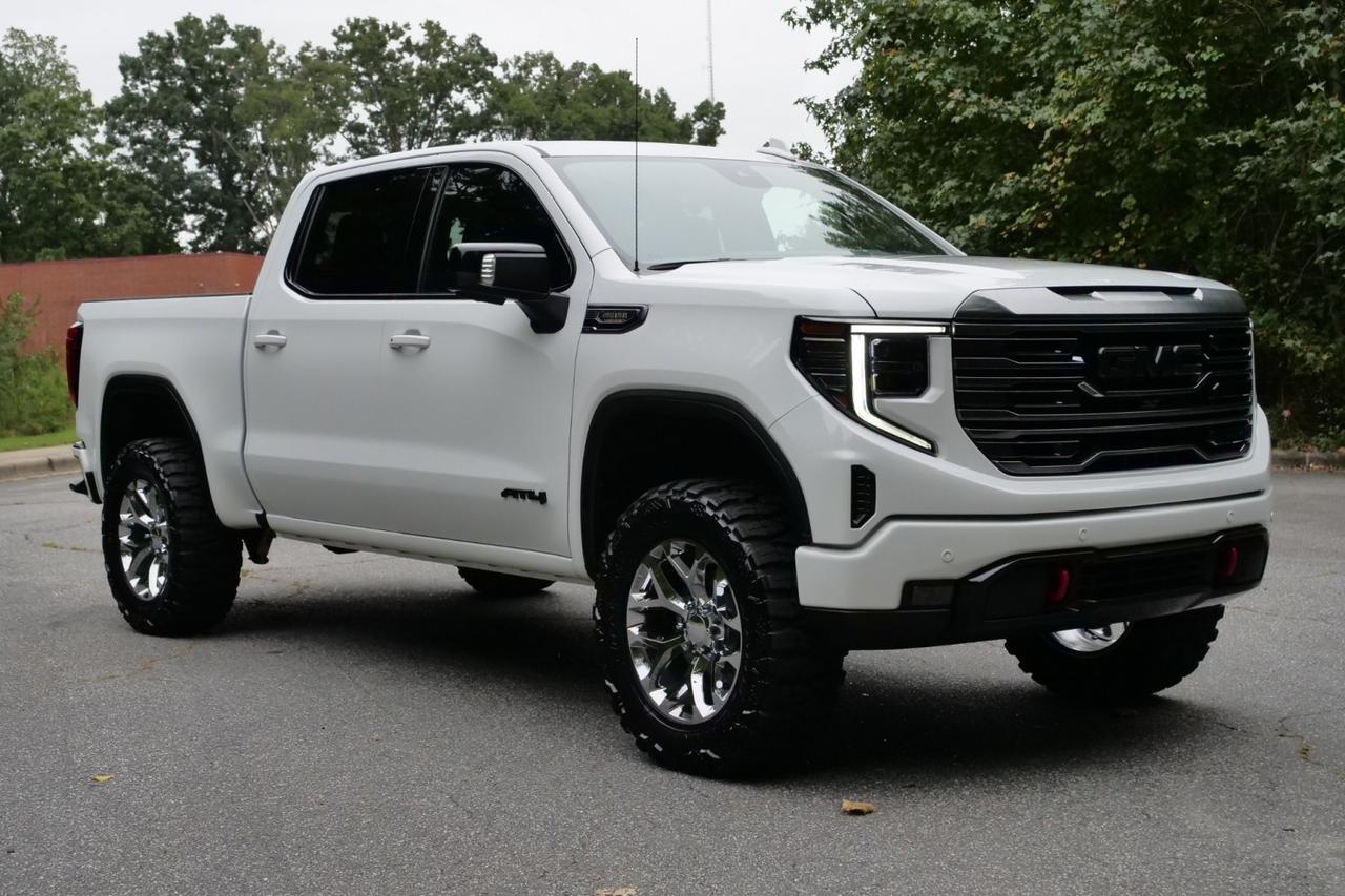 2024 GMC Sierra 1500 AT4 4X4 / Duramax Diesel / Technology Package! High Point NC