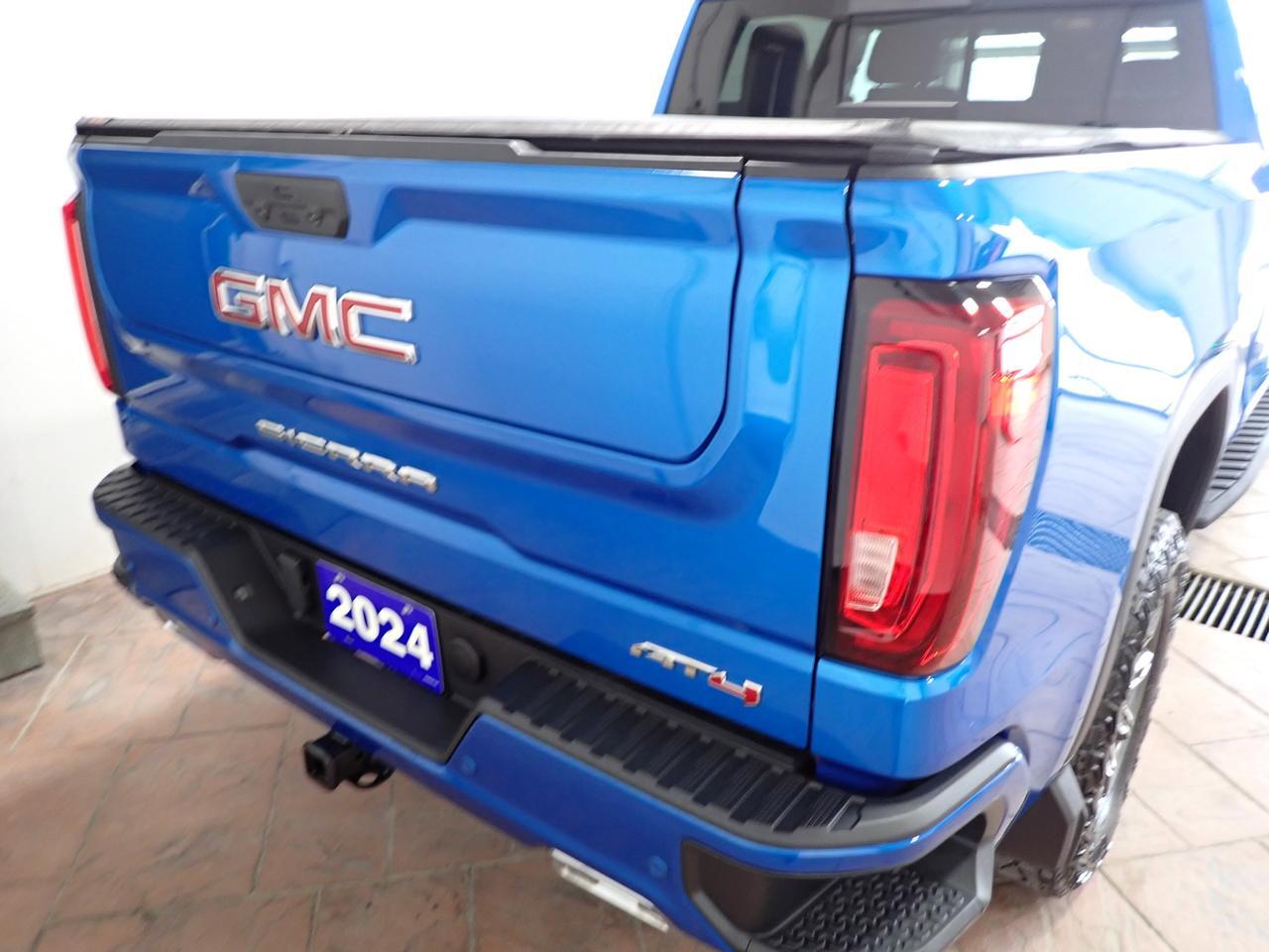 2024 GMC Sierra 1500 AT4 CREW CAB AT4 5.5 BOX *DIESEL* LEATHER NAVI SUNROOF Listowel ON