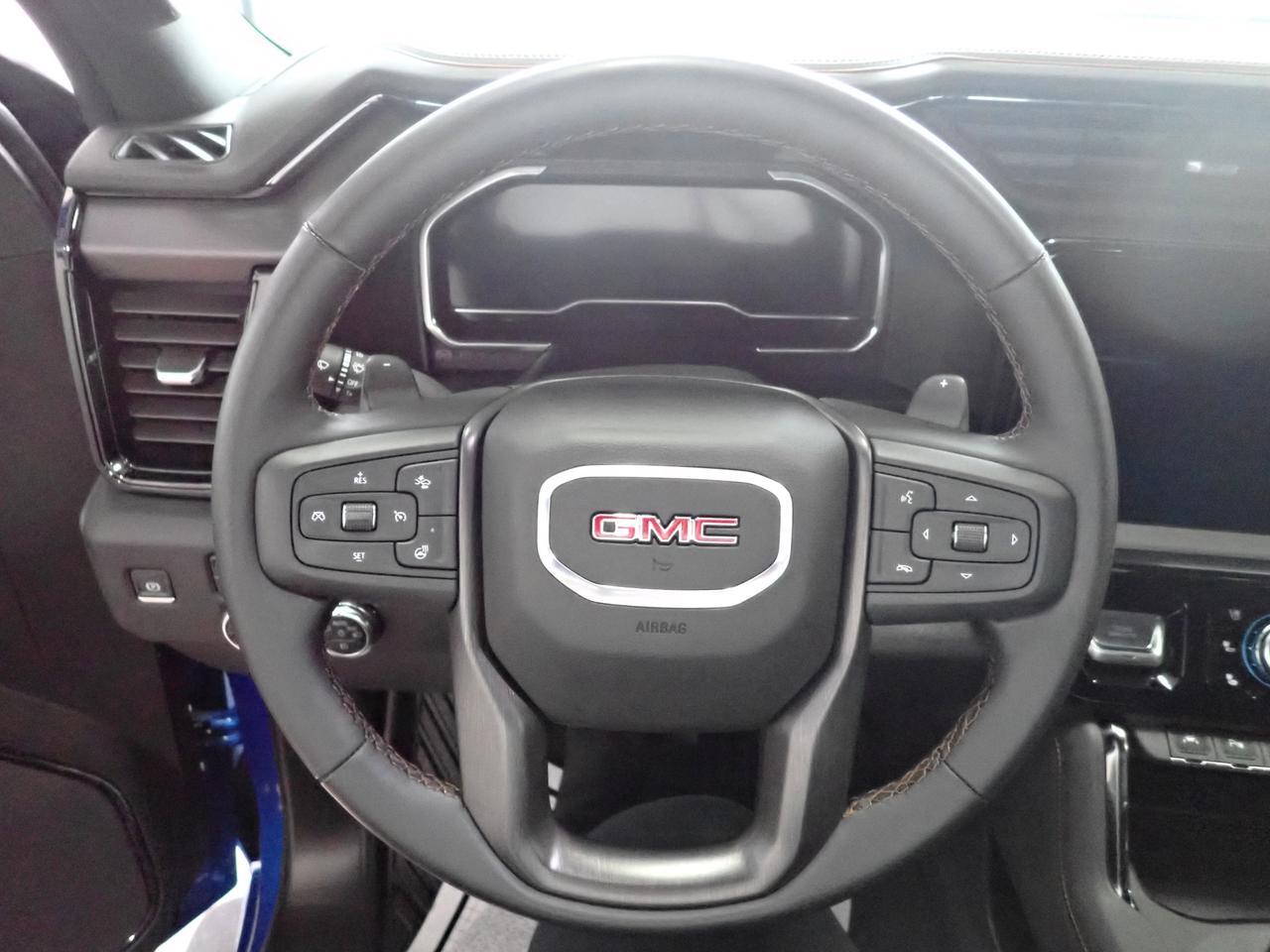 2024 GMC Sierra 1500 AT4 CREW CAB AT4 5.5 BOX *DIESEL* LEATHER NAVI SUNROOF Listowel ON