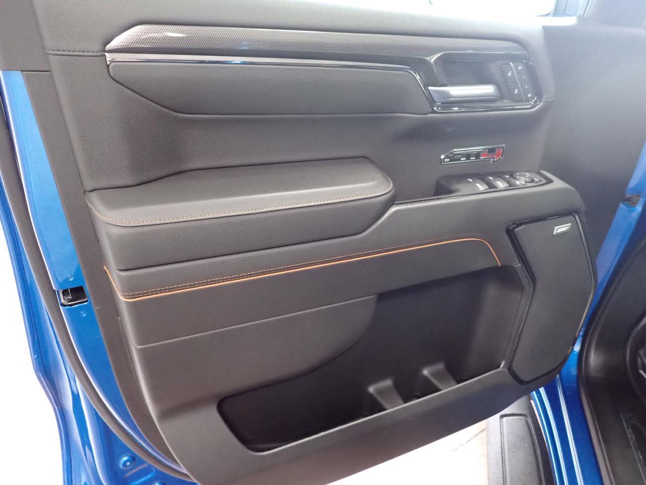 2024 GMC Sierra 1500 AT4 CREW CAB AT4 5.5 BOX *DIESEL* LEATHER NAVI SUNROOF Listowel ON