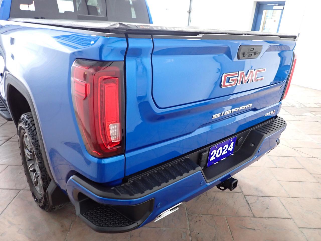 2024 GMC Sierra 1500 AT4 CREW CAB AT4 *DIESEL* LEATHER NAVI SUNROOF Listowel ON