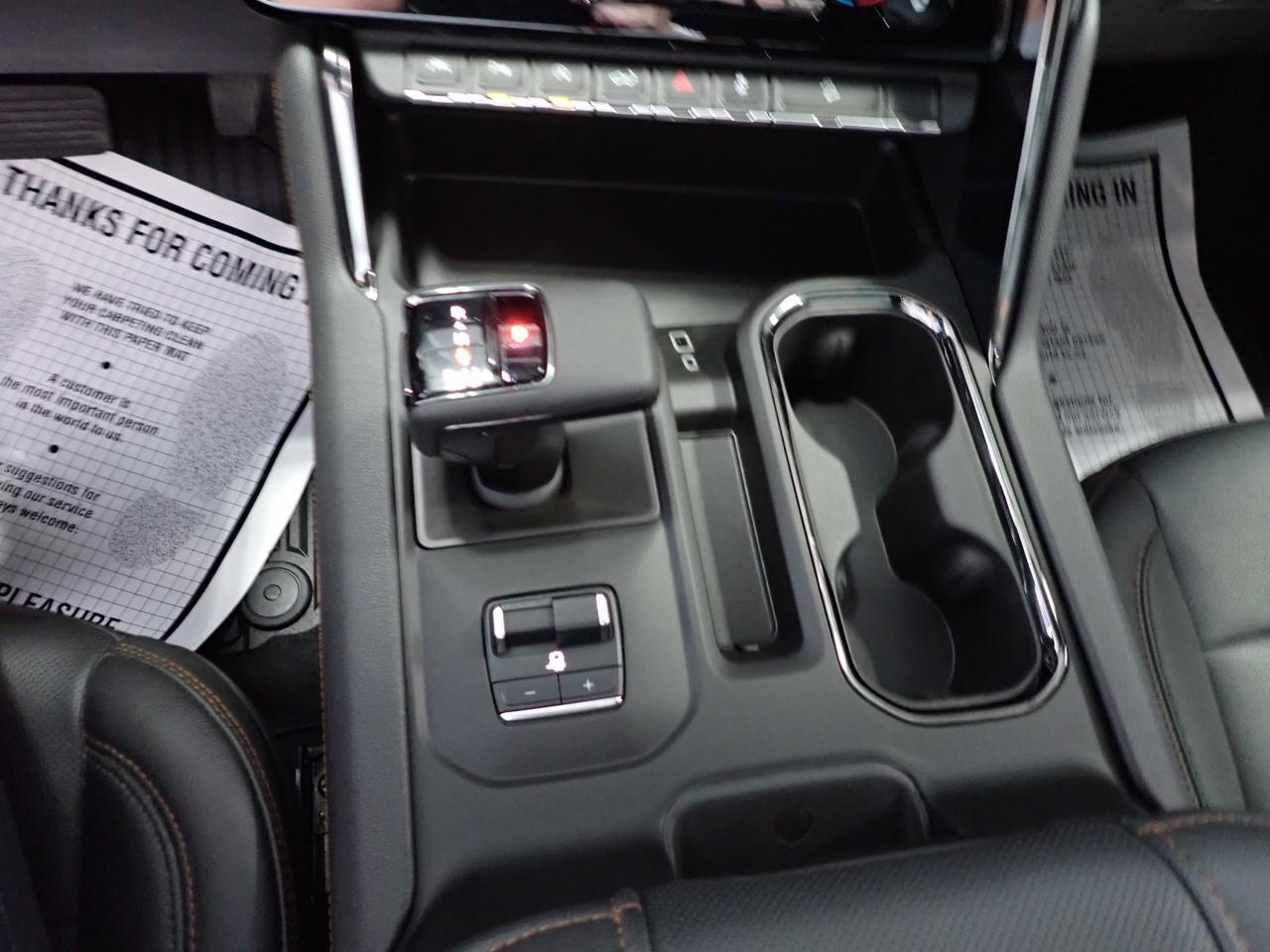 2024 GMC Sierra 1500 AT4 CREW CAB AT4 *DIESEL* LEATHER NAVI SUNROOF Listowel ON