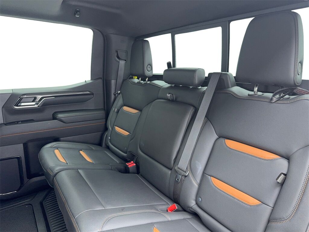 2024 GMC Sierra 1500 AT4 NAV,CAM,SUNROOF,CLMT STS,BLIND SPOT,20&quot; WLS Plano TX