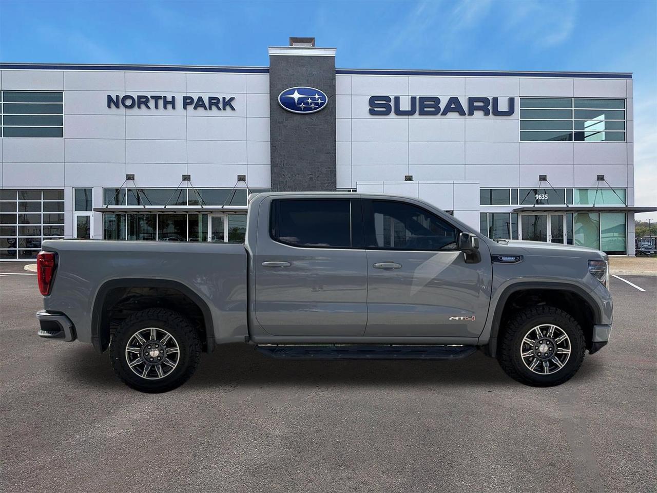 2024 GMC Sierra 1500 AT4