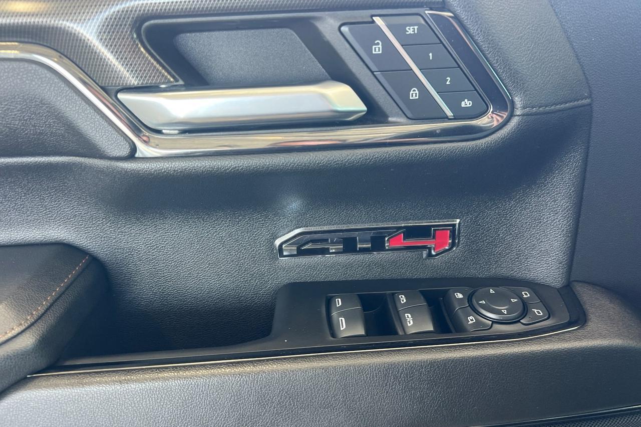 2024 GMC Sierra 1500 AT4 Ontario OR