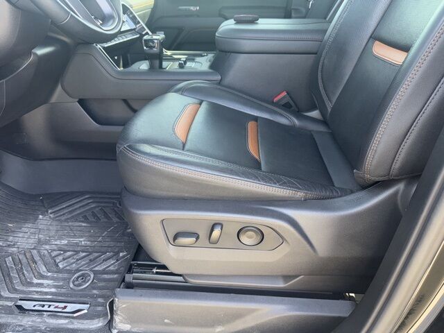 2024 GMC Sierra 1500 AT4 West Burlington IA