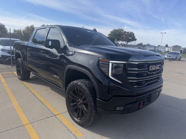 2024 GMC Sierra 1500 AT4 West Burlington IA