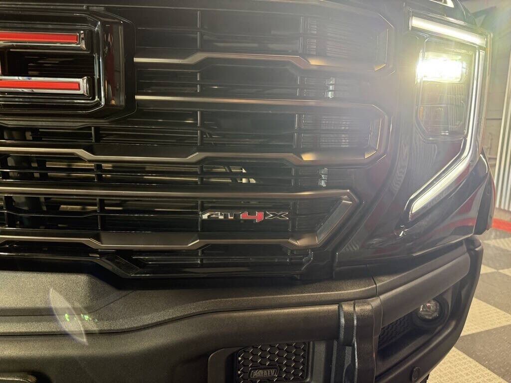 2024 GMC Sierra 1500 AT4X Royal Oak MI