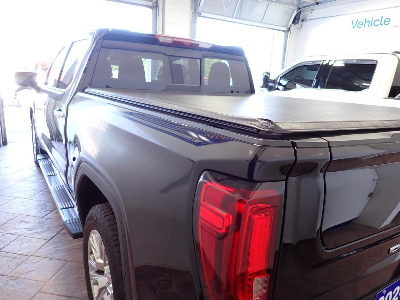 2024 GMC Sierra 1500 Denali 4WD CREW CAB 5'8" BOX LEATHER NAVI Listowel ON