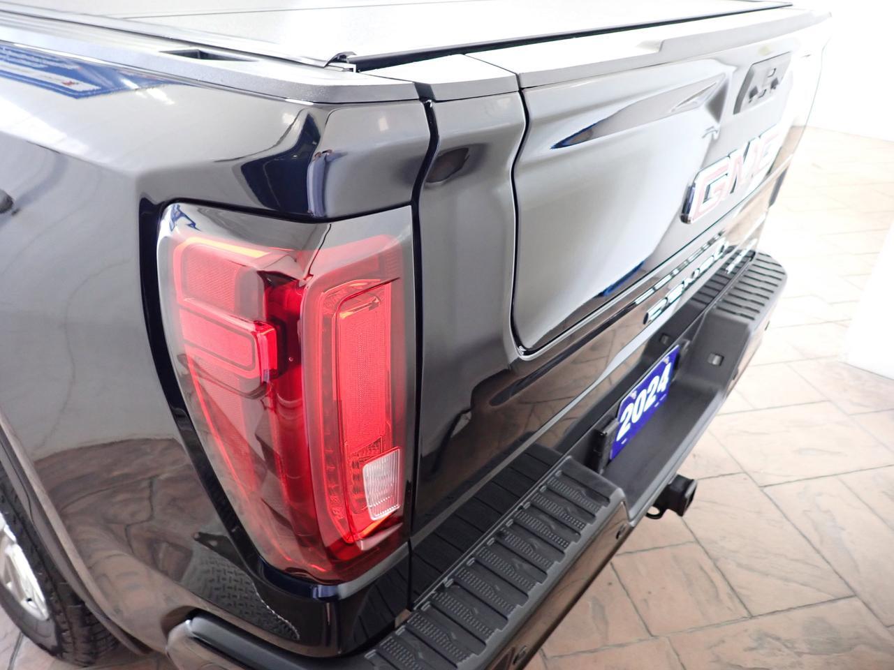 2024 GMC Sierra 1500 Denali 4WD CREW CAB 5'8" BOX LEATHER NAVI Listowel ON