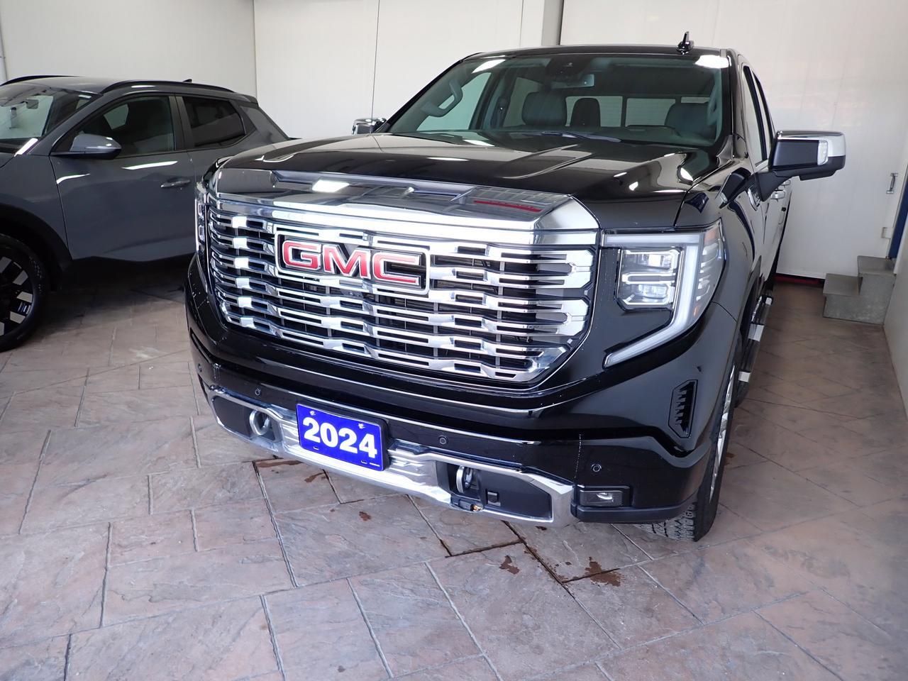 2024 GMC Sierra 1500 Denali 4WD CREW CAB 5'8" BOX LEATHER NAVI Listowel ON