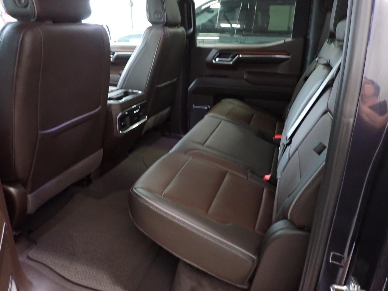 2024 GMC Sierra 1500 Denali 4WD CREW CAB *DIESEL* LEATHER NAVI SUNROOF 5'8" BOX Listowel ON