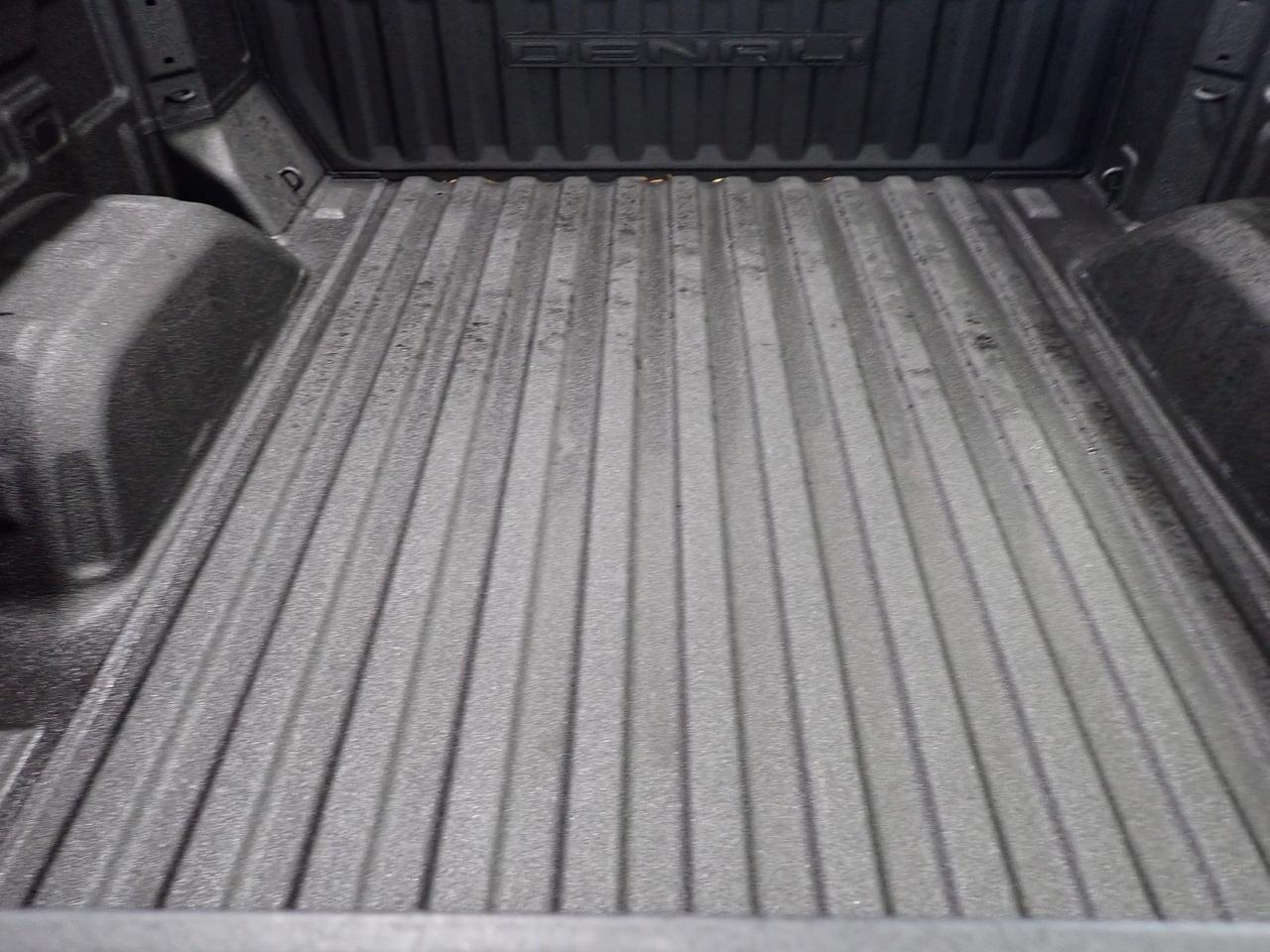 2024 GMC Sierra 1500 Denali 4WD CREW CAB *DIESEL* LEATHER NAVI SUNROOF Listowel ON