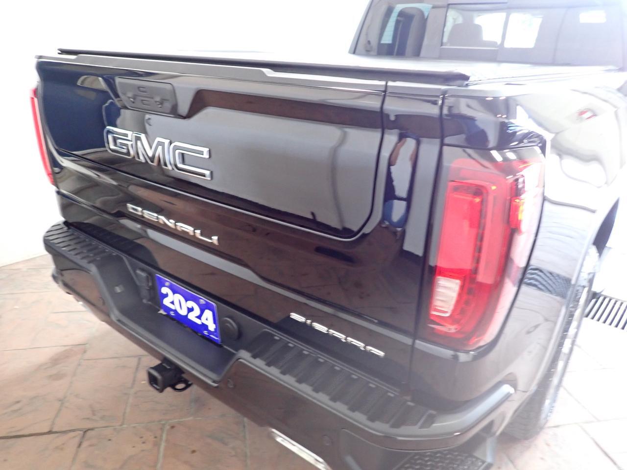 2024 GMC Sierra 1500 Denali 4WD CREW CAB *DIESEL* LEATHER SUNROOF LEATHER Listowel ON