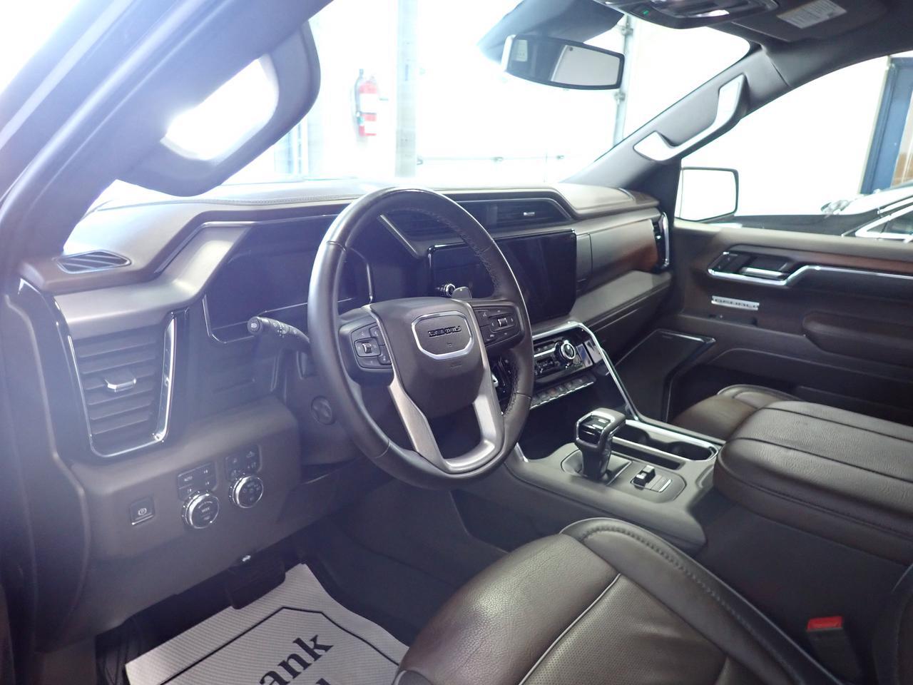 2024 GMC Sierra 1500 Denali 4WD CREW CAB LEATHER NAVI Listowel ON