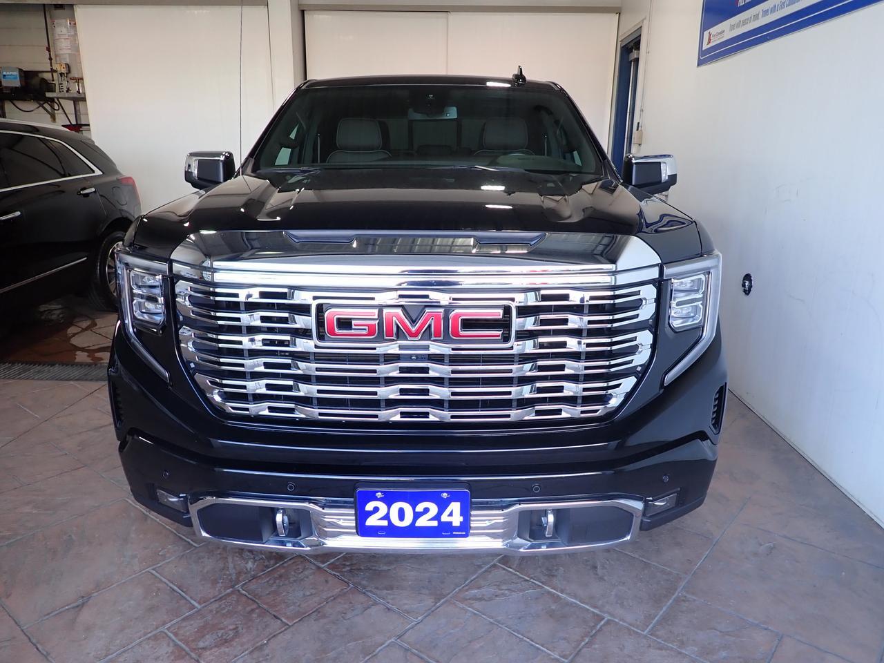 2024 GMC Sierra 1500 Denali 4WD CREW CAB LEATHER NAVI Listowel ON