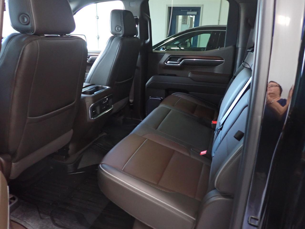 2024 GMC Sierra 1500 Denali 4WD CREW CAB LEATHER NAVI Listowel ON