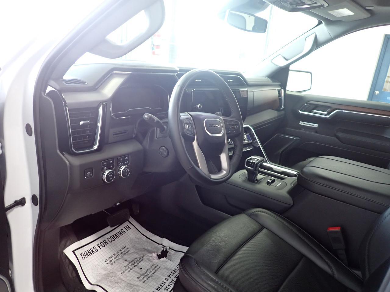 2024 GMC Sierra 1500 Denali 4WD CREW CAB LEATHER SUNROOF Listowel ON