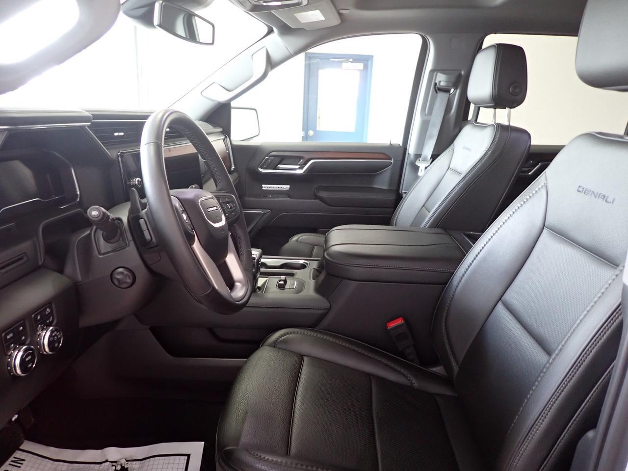 2024 GMC Sierra 1500 Denali 4WD CREW CAB LEATHER SUNROOF Listowel ON