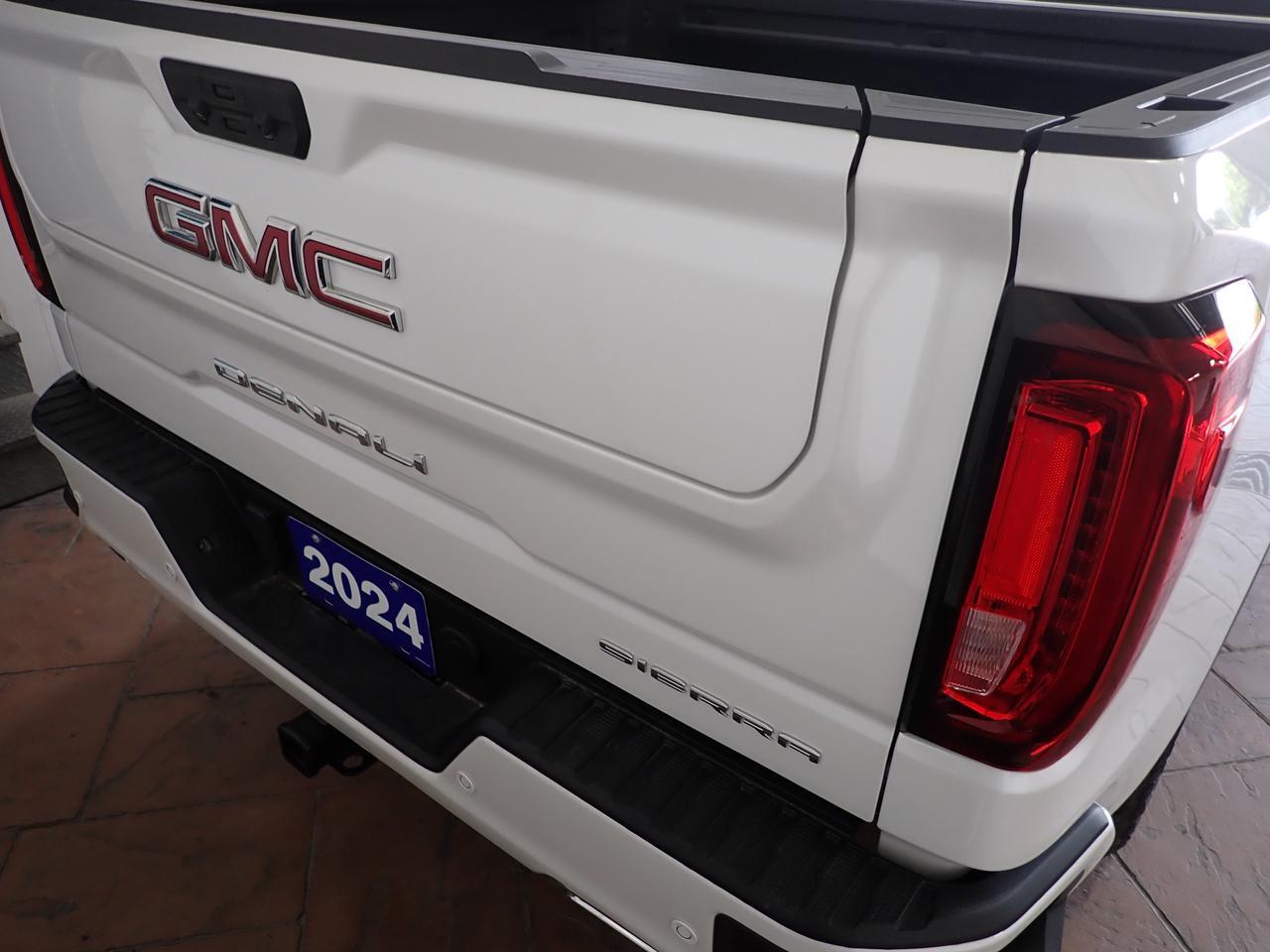 2024 GMC Sierra 1500 Denali 4WD CREW CAB LEATHER SUNROOF Listowel ON