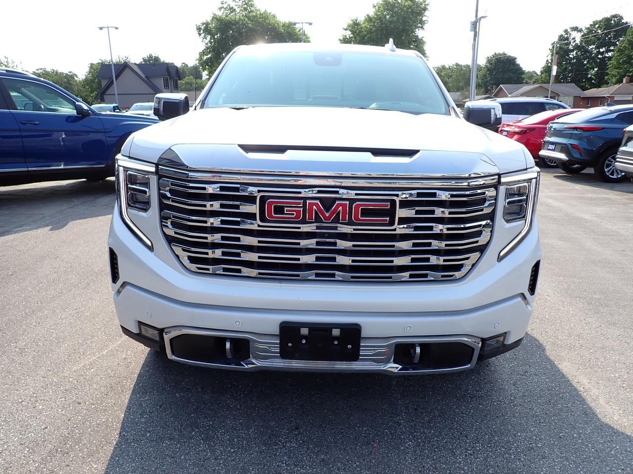 2024 GMC Sierra 1500 Denali 4WD CREW CAB Listowel ON