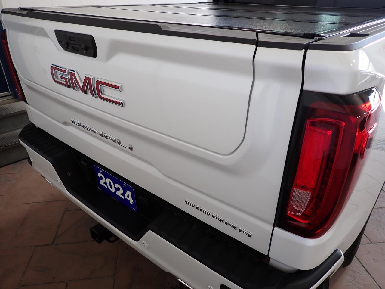 2024 GMC Sierra 1500 Denali 4WD CREW CAB RESERVE LEATHER SUNROOF PWR BOARD 5'8" BOX Listowel ON