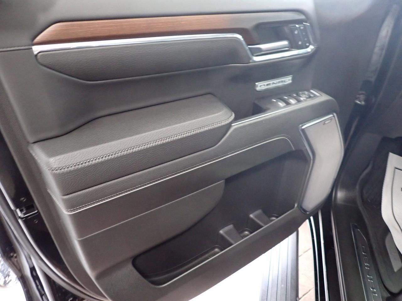 2024 GMC Sierra 1500 Denali RESERVE 4WD LEATHER SUNROOF CREW CAB 22' CARBON WHEELS Listowel ON
