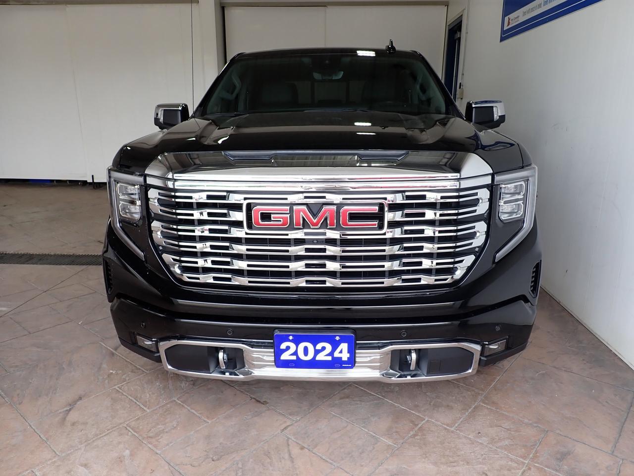 2024 GMC Sierra 1500 Denali RESERVE 4WD LEATHER SUNROOF CREW CAB 22' CARBON WHEELS Listowel ON