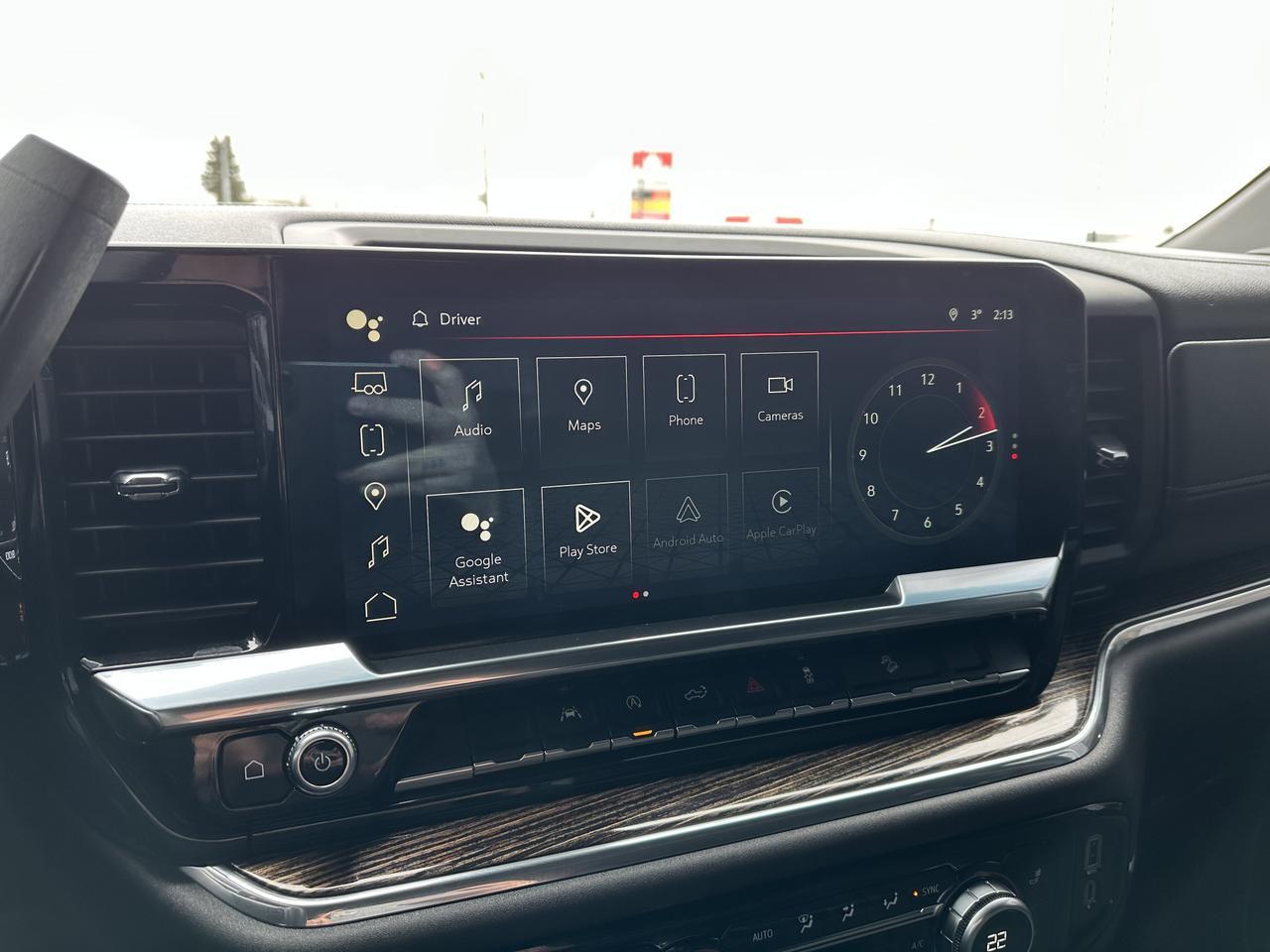 2024 GMC Sierra 1500 Elevation | V8 Engine | 4WD | NAV | Heated Seats | Remote Start | Backup Camera | Towing Capability Redwater AB