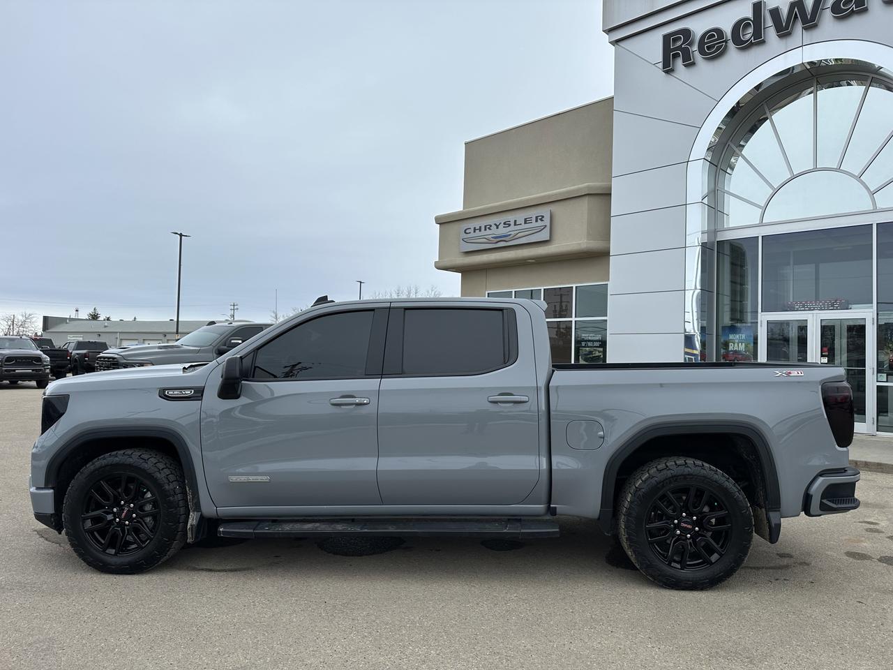 2024 GMC Sierra 1500 Elevation | V8 Engine | 4WD | NAV | Heated Seats | Remote Start | Backup Camera | Towing Capability Redwater AB