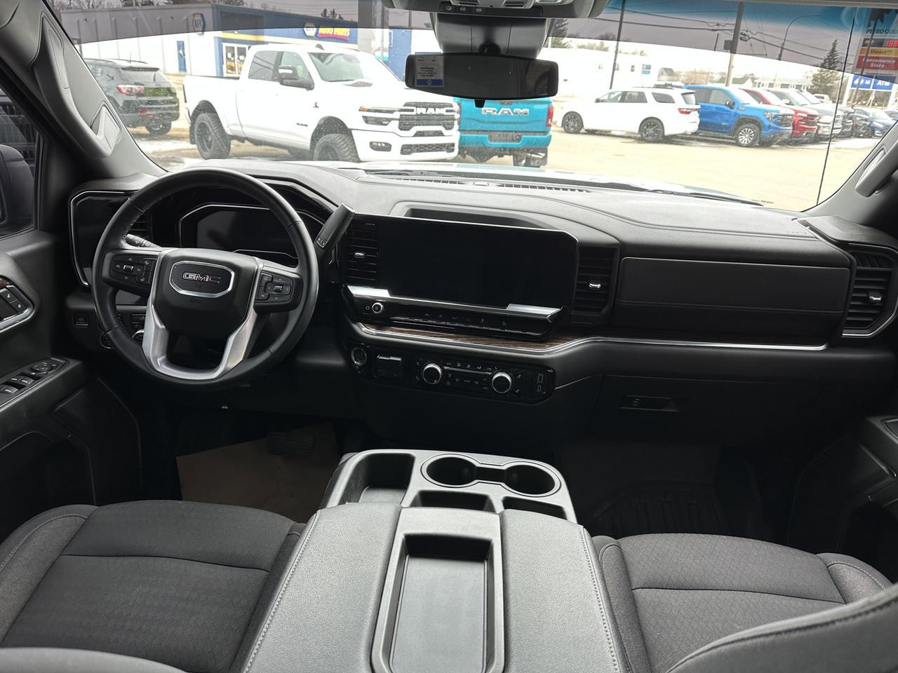 2024 GMC Sierra 1500 Elevation | V8 Engine | 4WD | NAV | Heated Seats | Remote Start | Backup Camera | Towing Capability Redwater AB