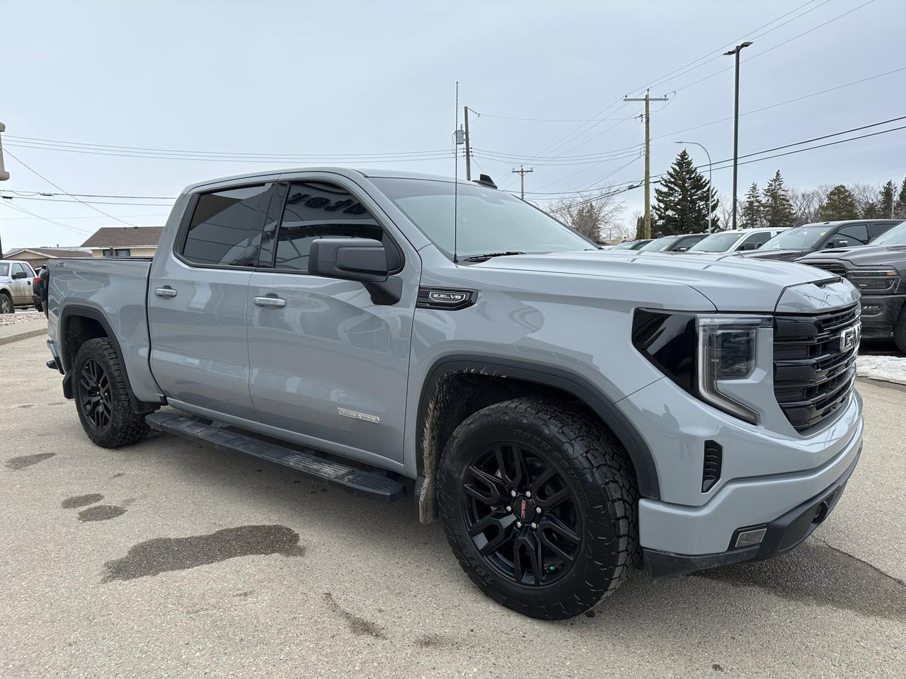 2024 GMC Sierra 1500 Elevation | V8 Engine | 4WD | NAV | Heated Seats | Remote Start | Backup Camera | Towing Capability Redwater AB