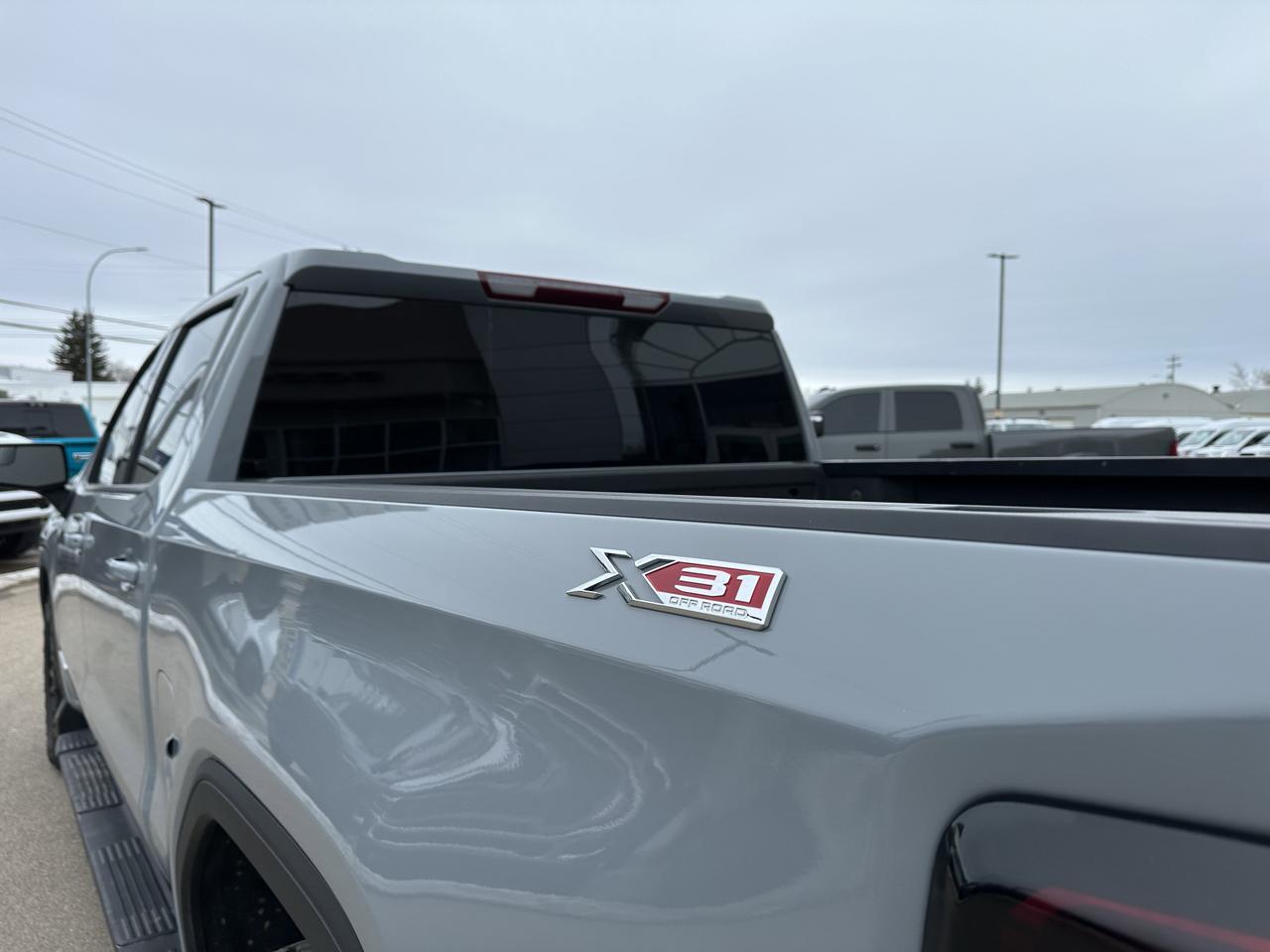 2024 GMC Sierra 1500 Elevation | V8 Engine | 4WD | NAV | Heated Seats | Remote Start | Backup Camera | Towing Capability Redwater AB