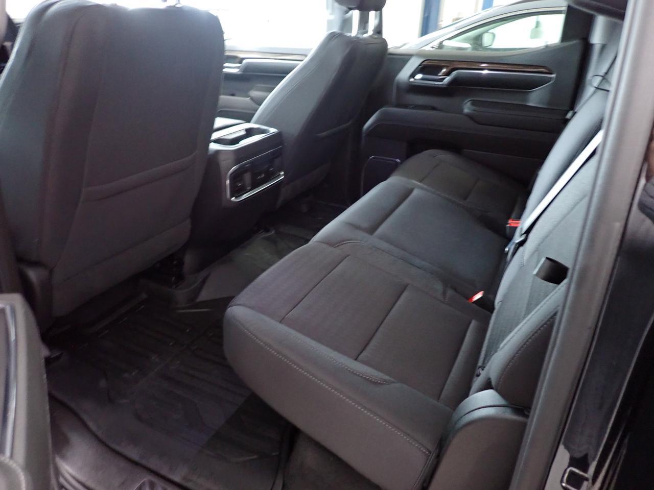 2024 GMC Sierra 1500 Elevation 4WD CREW CAB 5'8" BOX Listowel ON